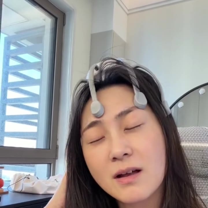 Vừa làm việc vừa massage